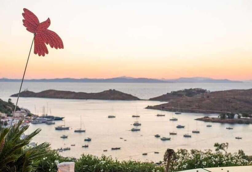 בית מלון כפרי Aigis Suites