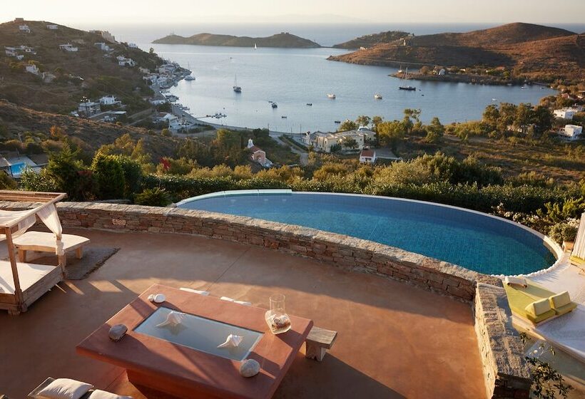 בית מלון כפרי Aigis Suites