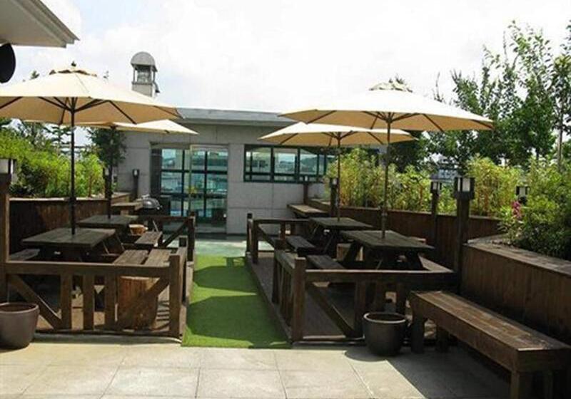 فندق Asia Tourist