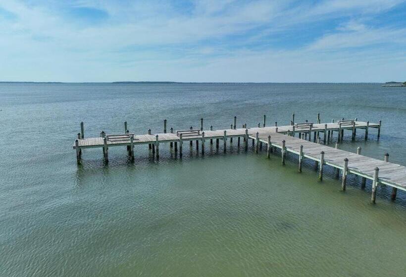 هتل Bay Club Resort