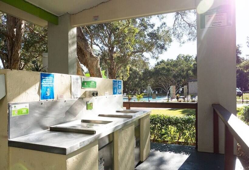 בית מלון כפרי Budgewoi Holiday Park