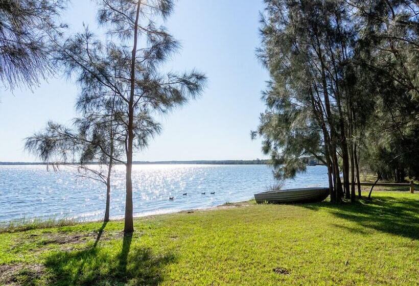 בית מלון כפרי Budgewoi Holiday Park