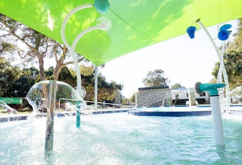 בית מלון כפרי Budgewoi Holiday Park