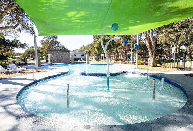 בית מלון כפרי Budgewoi Holiday Park