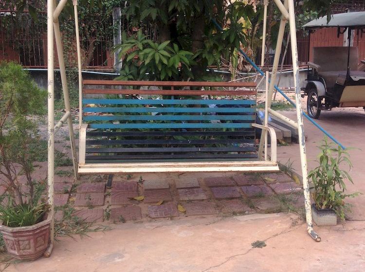 Отель Cambodia Backpacker Guesthouse