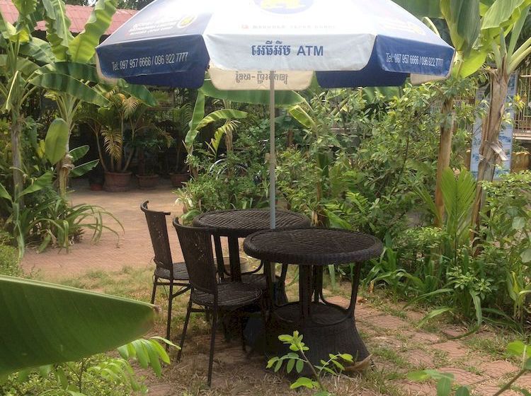 Отель Cambodia Backpacker Guesthouse