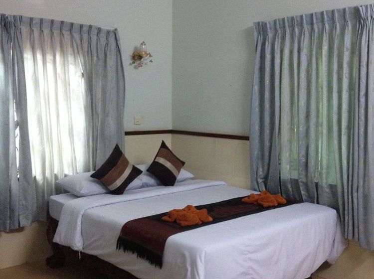 Отель Cambodia Backpacker Guesthouse