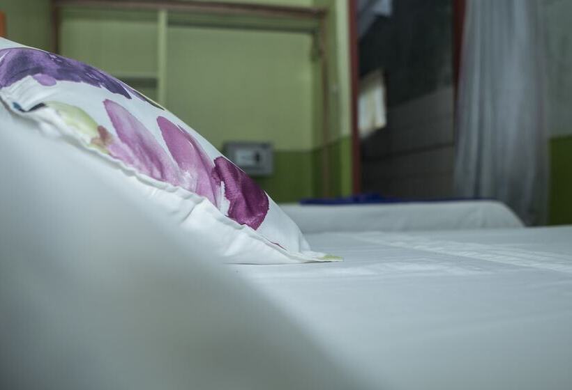 فندق Caribbean Paradise Eco Lodge