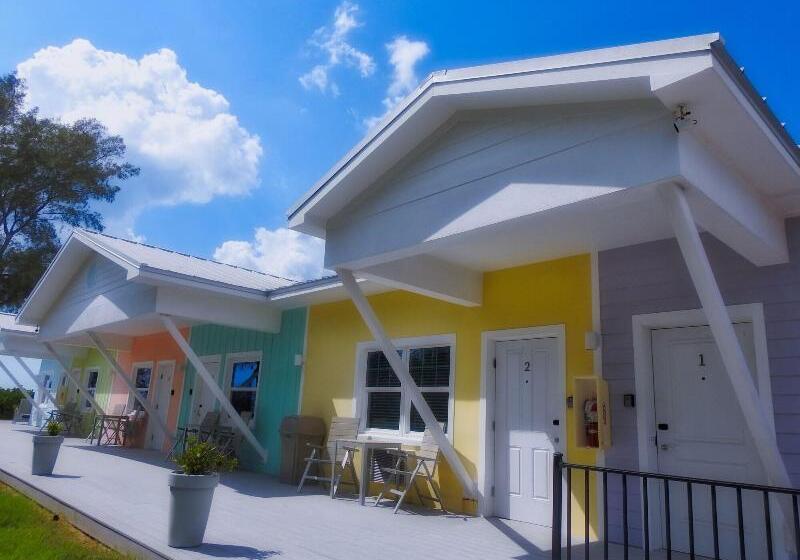 فندق Casey Key Resorts  Beachfront
