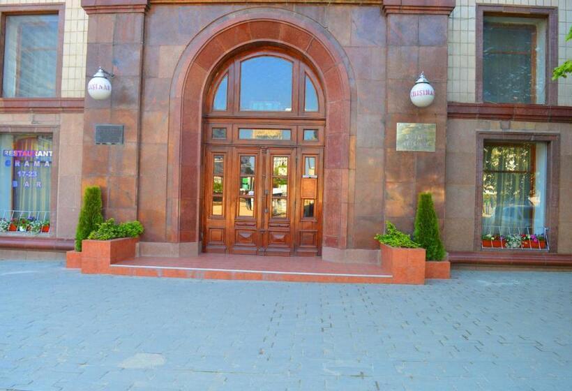 هتل Chisinau
