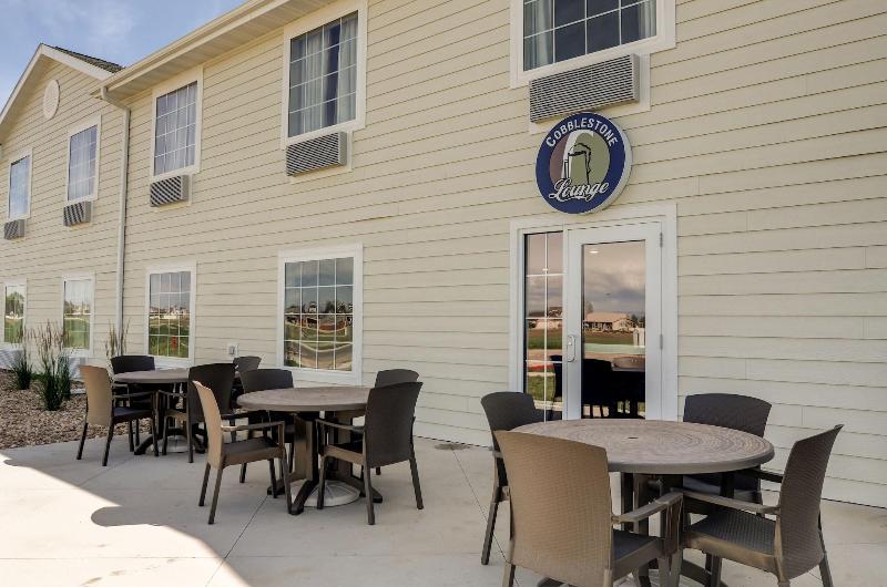 فندق Cobblestone Inn And Suites   Eaton