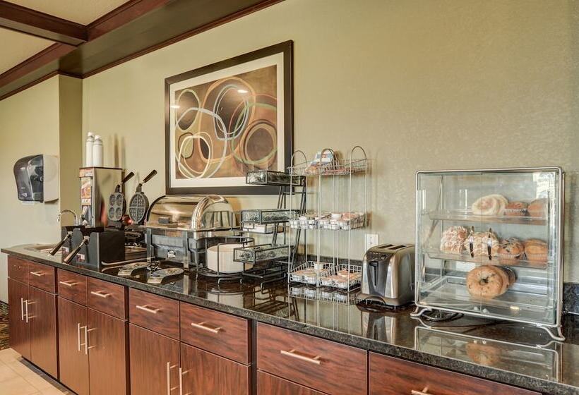 فندق Cobblestone Inn And Suites   Eaton