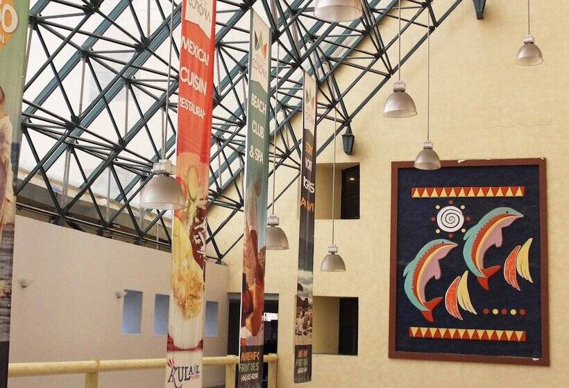 בית מלון כפרי Corona Plaza