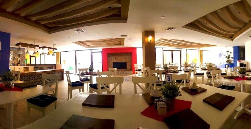 בית מלון כפרי Corona Plaza