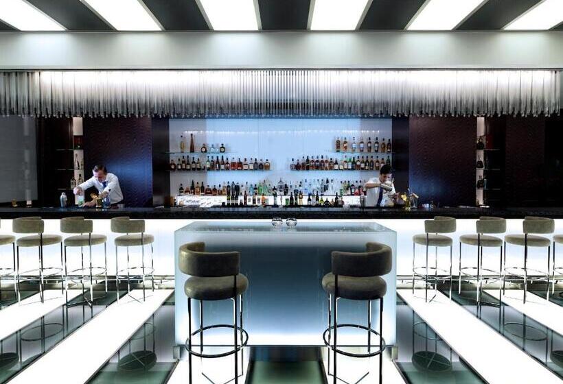 Four Seasons Hotel Abu Dhabi At Al Maryah Island