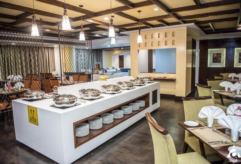 فندق Abigail Goradia S