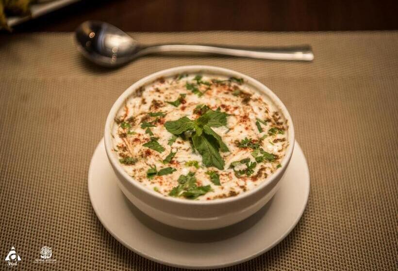 فندق Abigail Goradia S