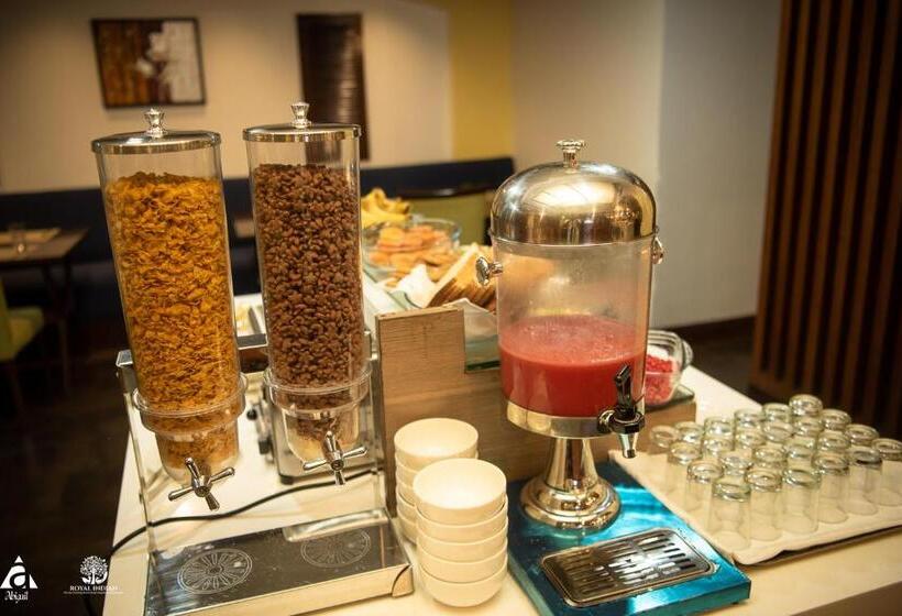 فندق Abigail Goradia S