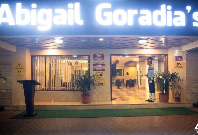 فندق Abigail Goradia S