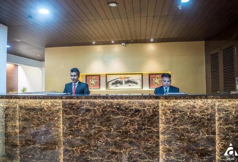 فندق Abigail Goradia S