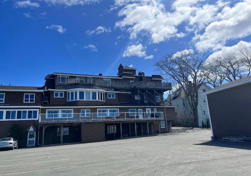 هتل Harbourview Inn And Suites