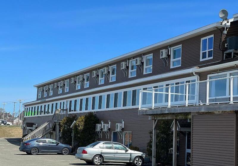 هتل Harbourview Inn And Suites