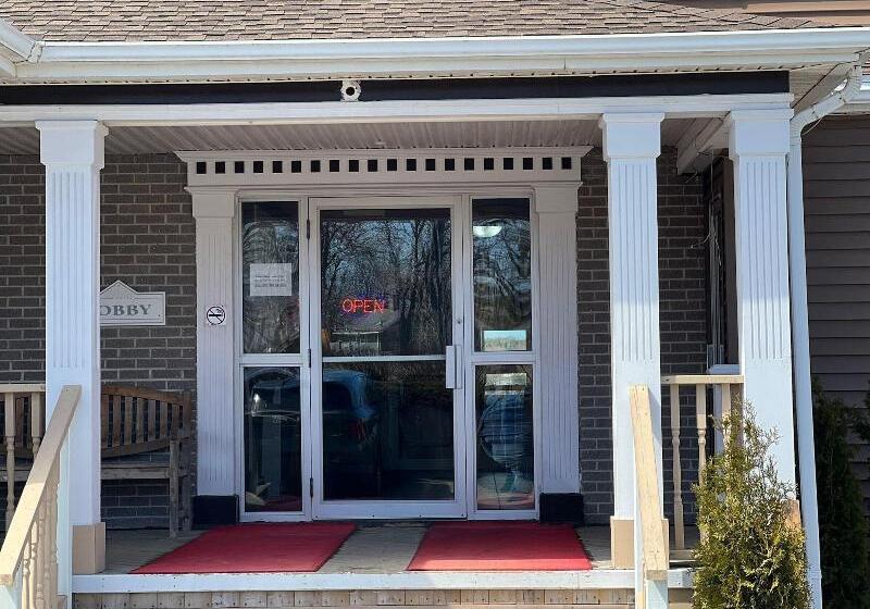 هتل Harbourview Inn And Suites