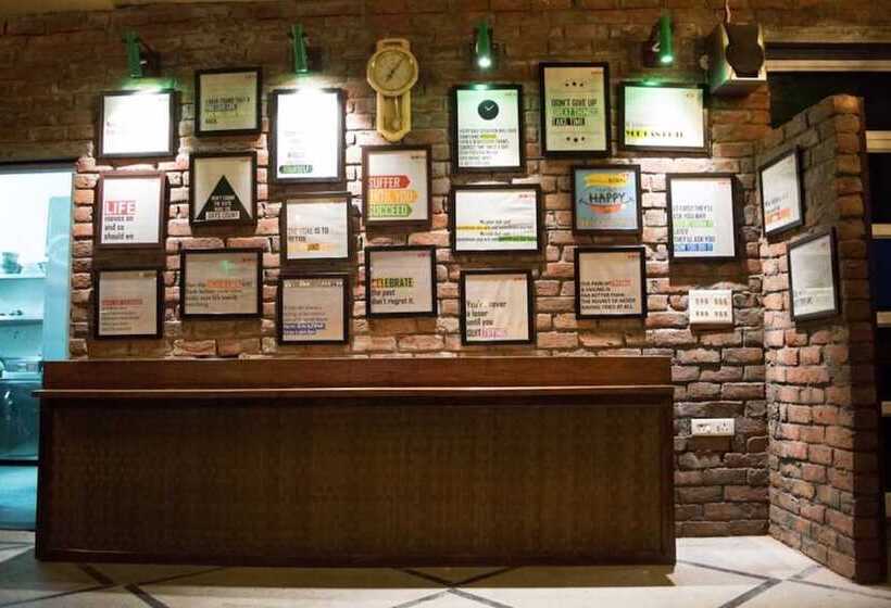 Hotel Harsh Paradise