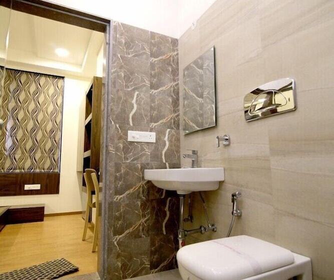 Hotel Harsh Paradise