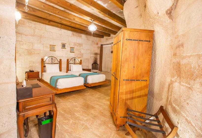 هتل Imperial Cave Suites & Spa