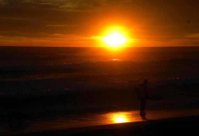 Отель Indra Inn