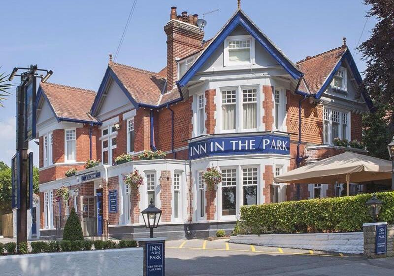 فندق Inn In The Park