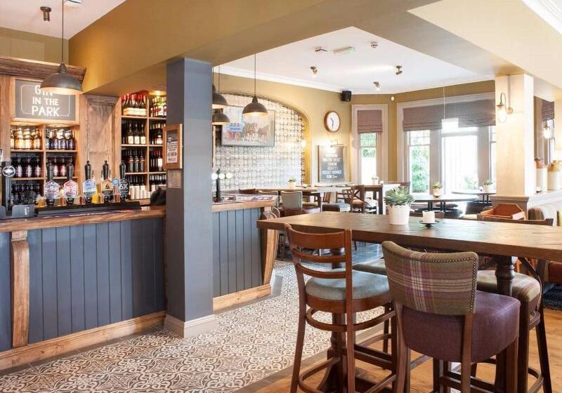 فندق Inn In The Park