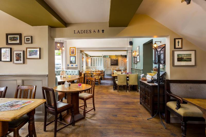 فندق Inn In The Park