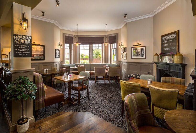 فندق Inn In The Park