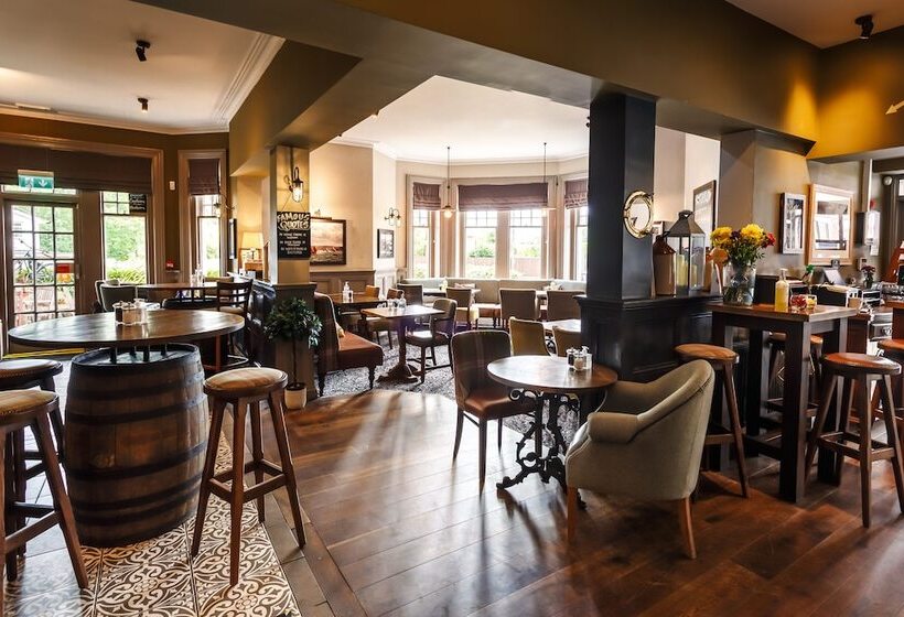 فندق Inn In The Park