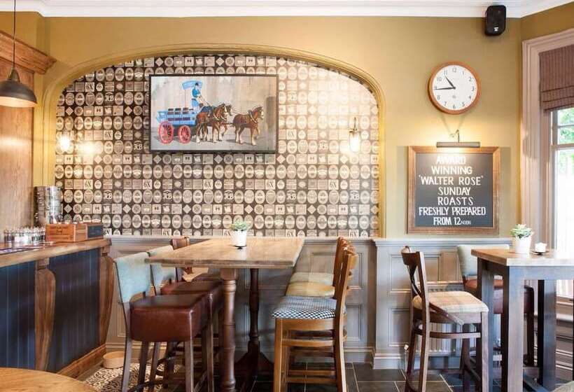 فندق Inn In The Park