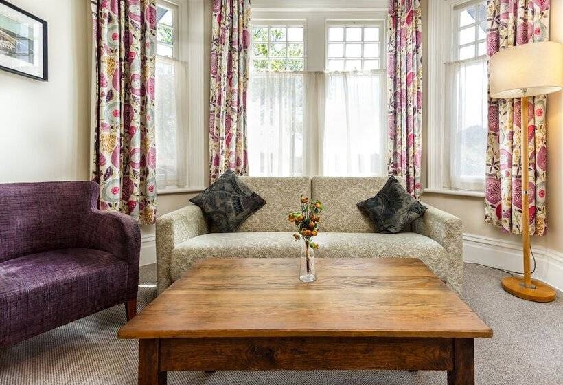 فندق Inn In The Park