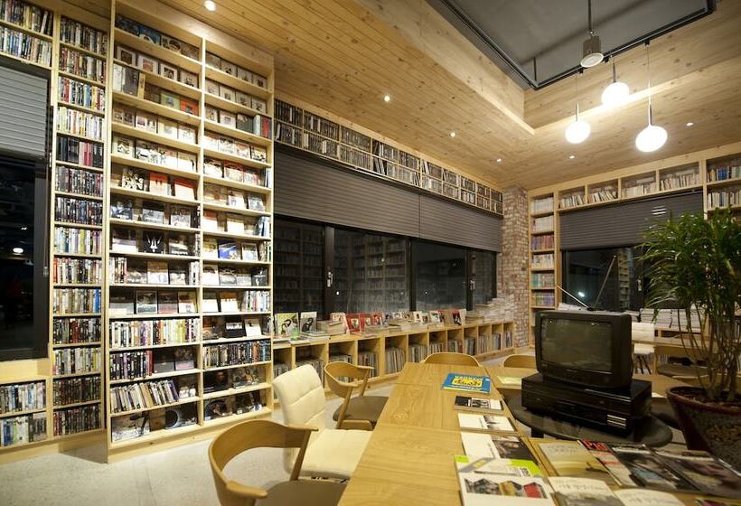 فندق Jeonju Yeonghwa