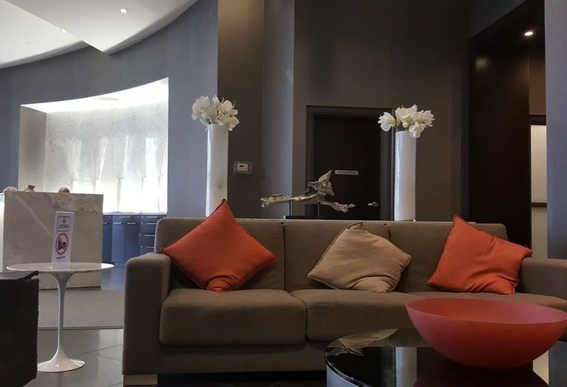 هتل Kashaneh at North York Center