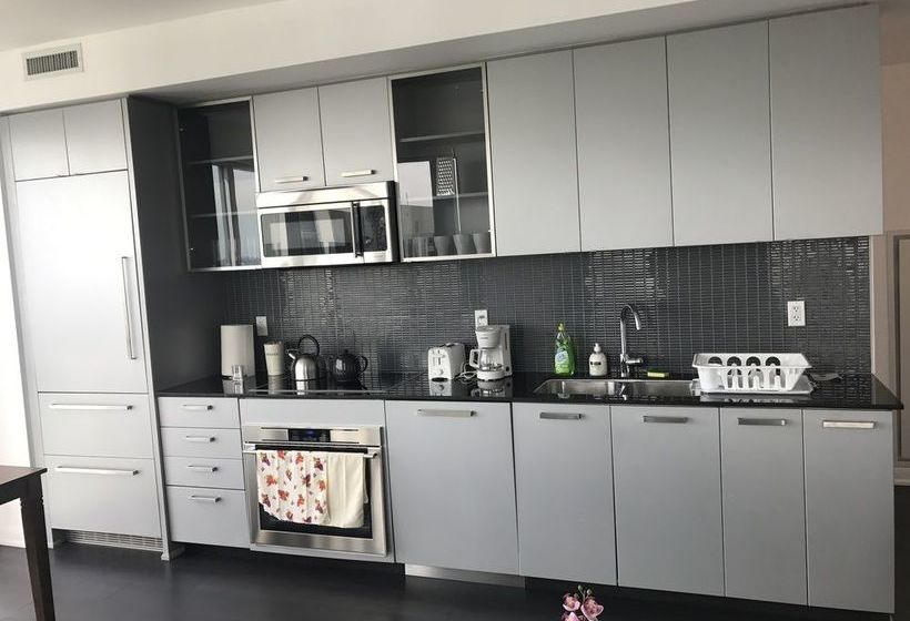 هتل Kashaneh at North York Center