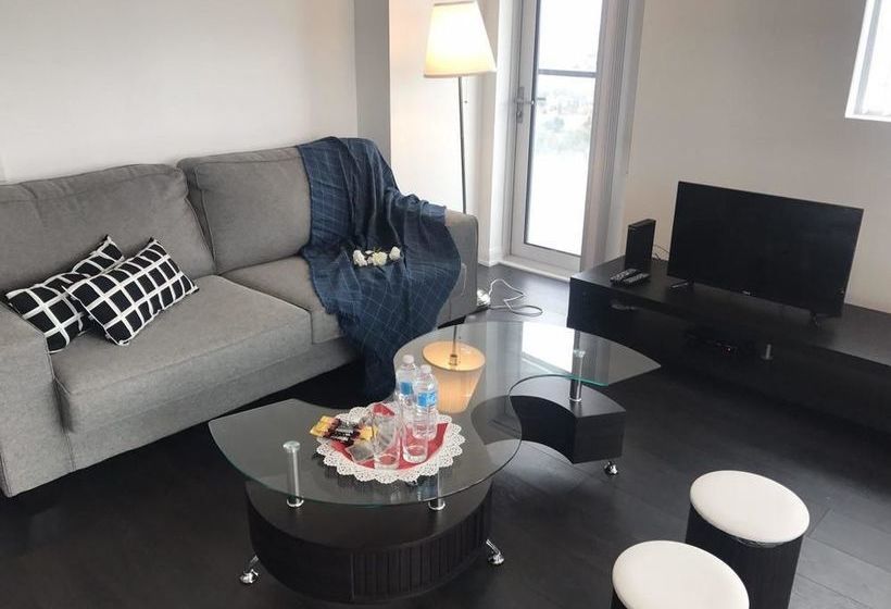 هتل Kashaneh at North York Center