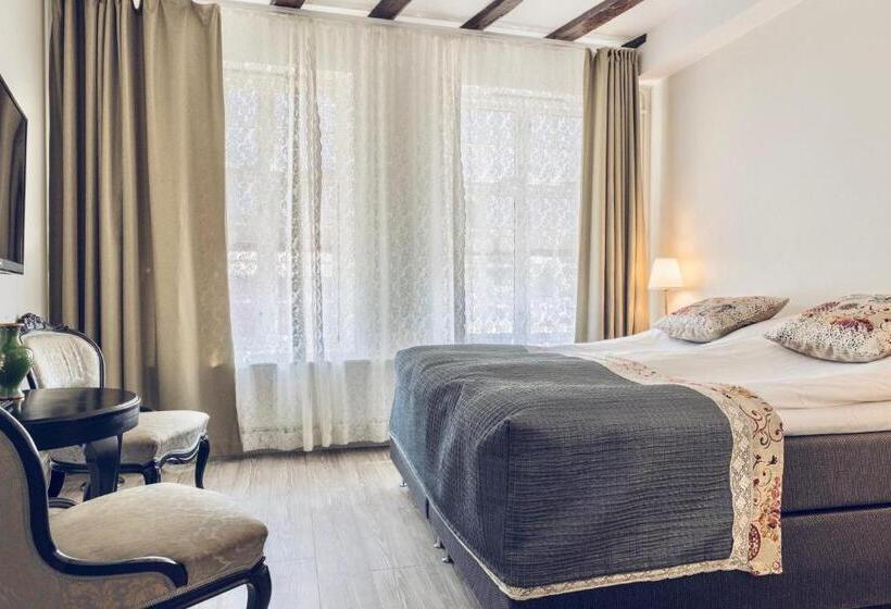 בית מלון כפרי L Hamngatan 27