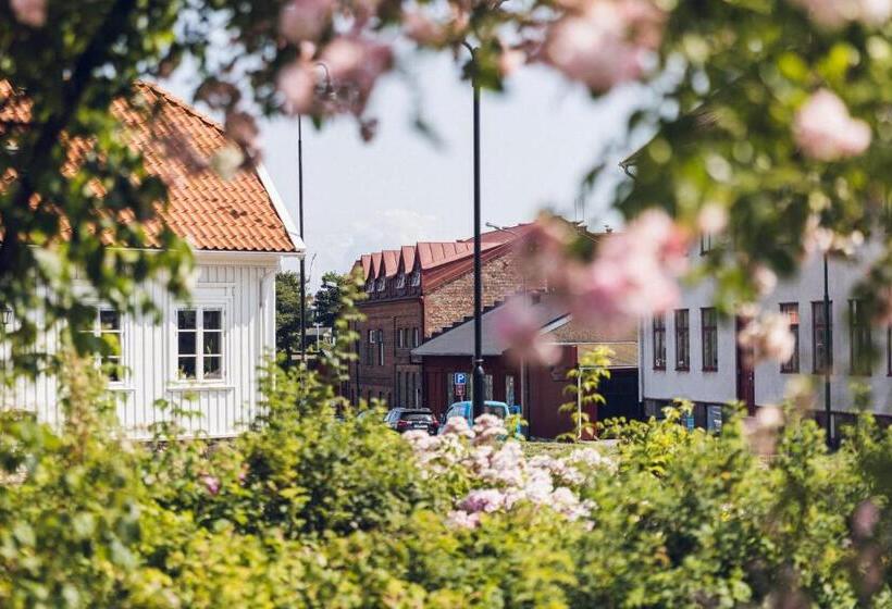 בית מלון כפרי L Hamngatan 27