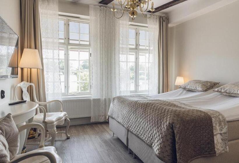 בית מלון כפרי L Hamngatan 27