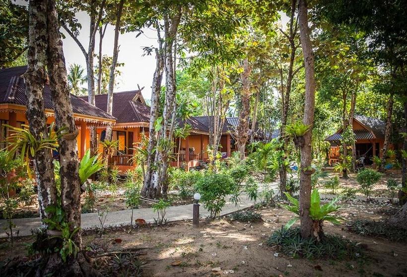 호텔 Lanta Pearl Beach Resort