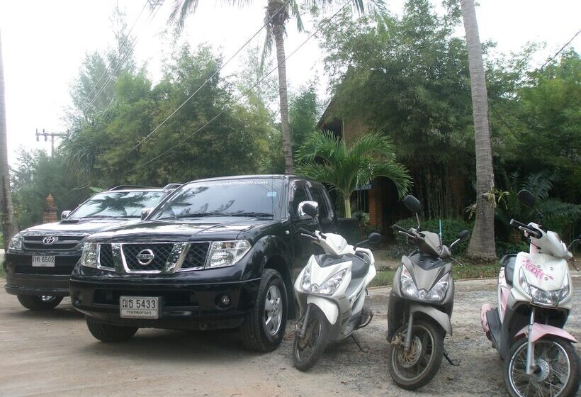 호텔 Lanta Pearl Beach Resort