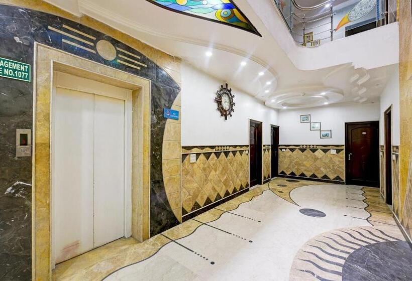 Отель Legend International Near New Delhi Railway Station