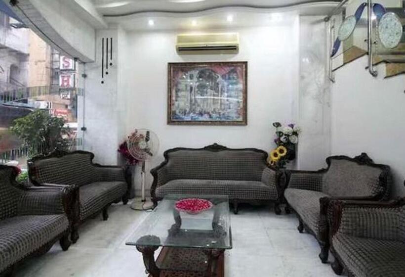 Отель Legend International Near New Delhi Railway Station