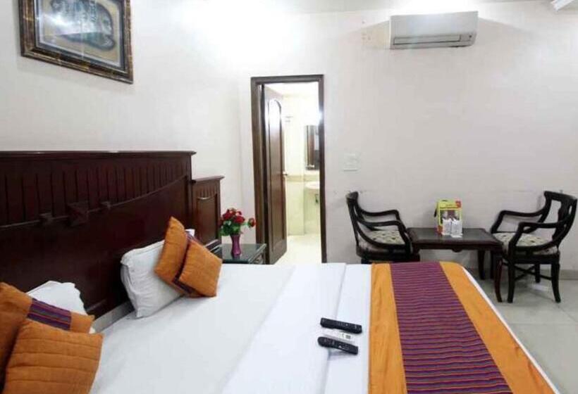 Отель Legend International Near New Delhi Railway Station